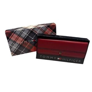 NIB Tommy Hilfiger Wallet Red Vegan Leather Checkbook Clutch Blue Threading NEW